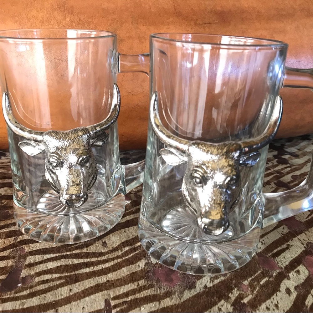 Arthur Court Mugs